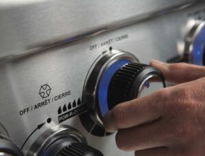 Broil King Regal 590 Pro Features - Gas Barbecues For Sale Dublin Ireland