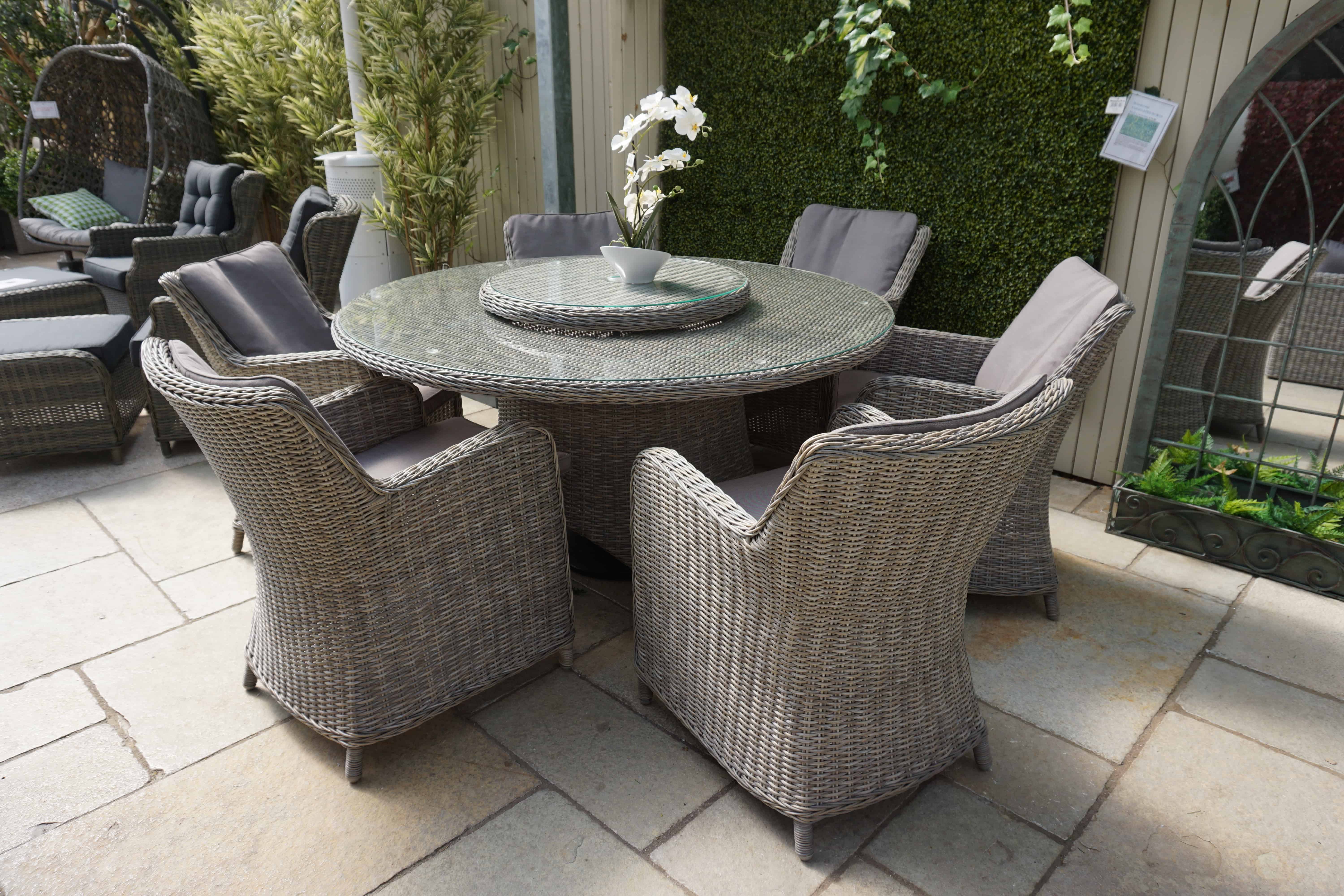 Riccione 150cm Round 6 Seat With Armchairs Limited Offer