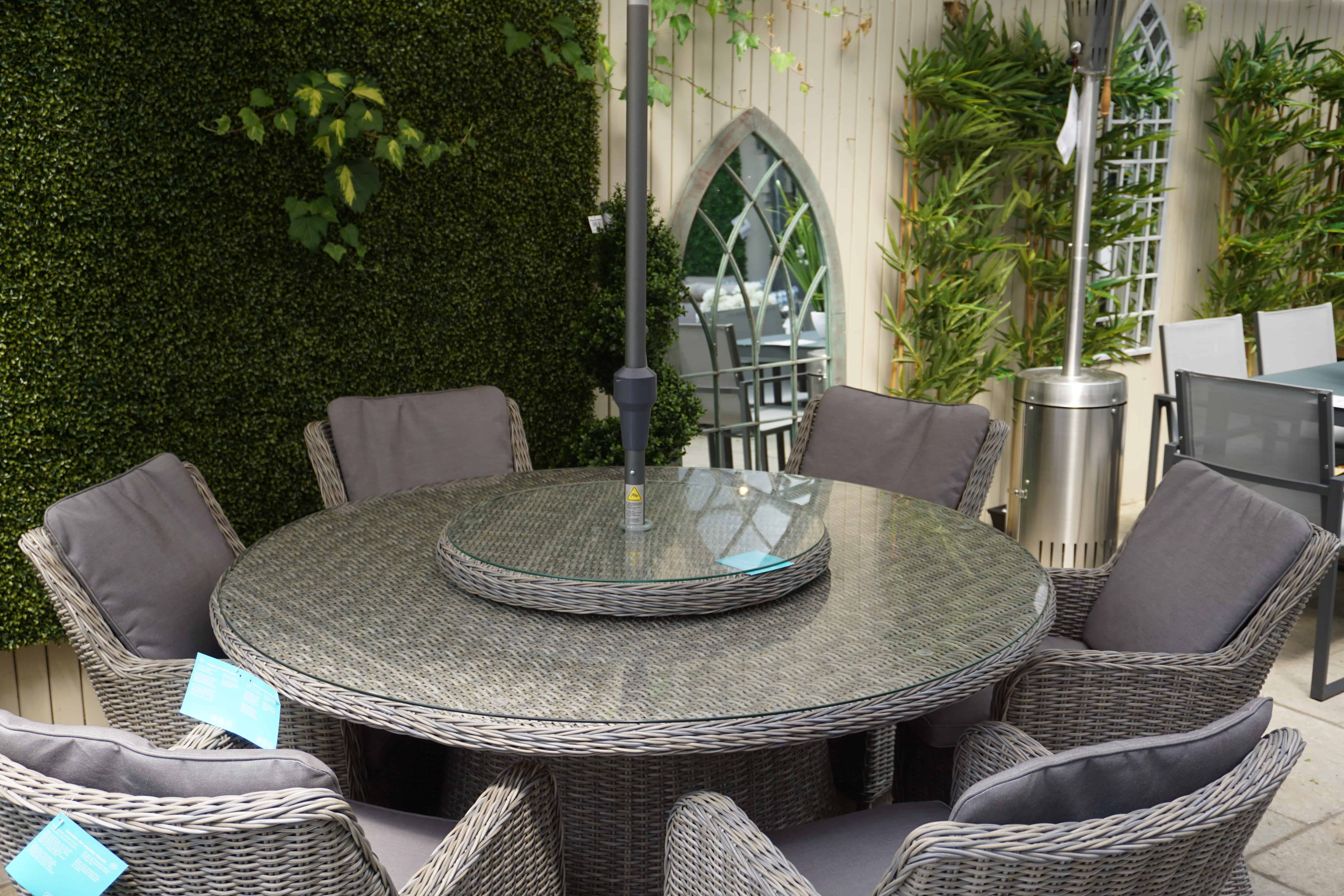 Riccione 150cm Round 6 Seat With Armchairs Limited Offer