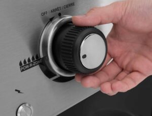 Broil King_BARON_440_FEATURE_07 - Broil King_BARON_440_FEATURE_15 - Broil King Barbecues For Sale Dublin Ireland