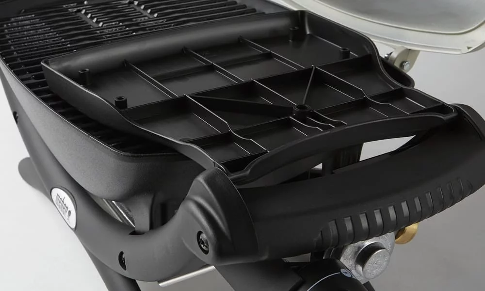 Weber Q2000 Gas Barbecue with Stand
