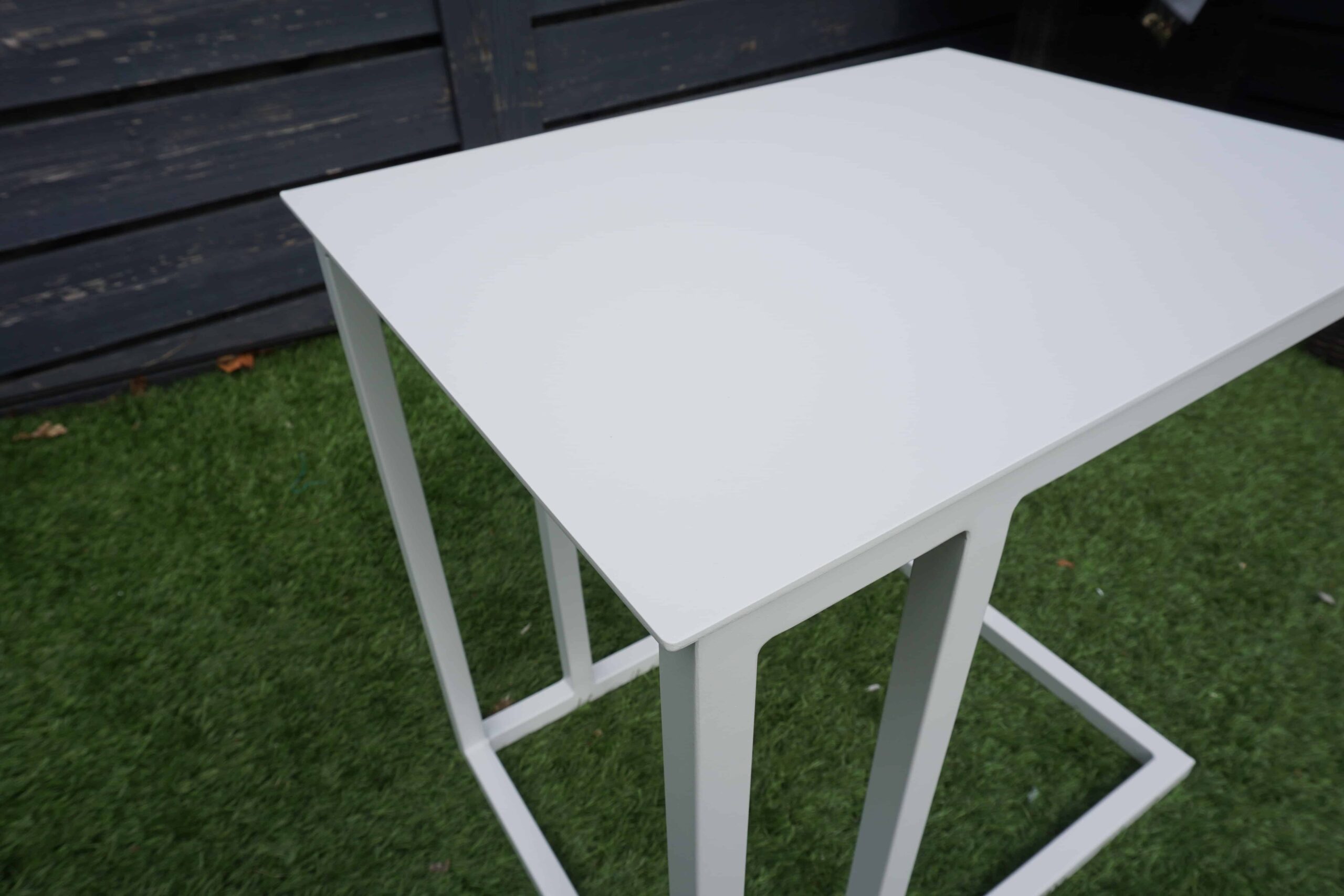 Grenada Alu Side Slide Table