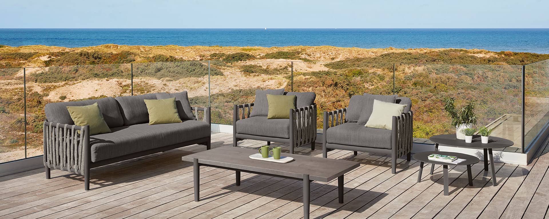 Switch Rope Outdoor Furniture Set