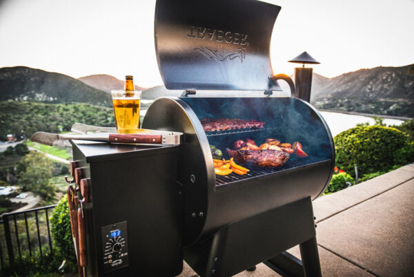 Traeger Pro 22 Pellet Grill – Blue