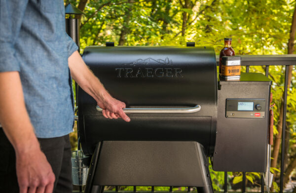 Traeger Pro 575 Pellet Grill – Black