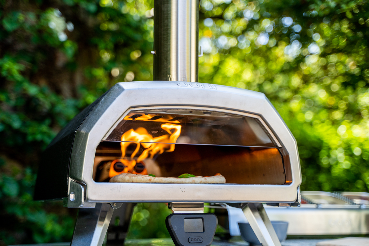 Ooni Karu 16 Outdoor Pizza Oven