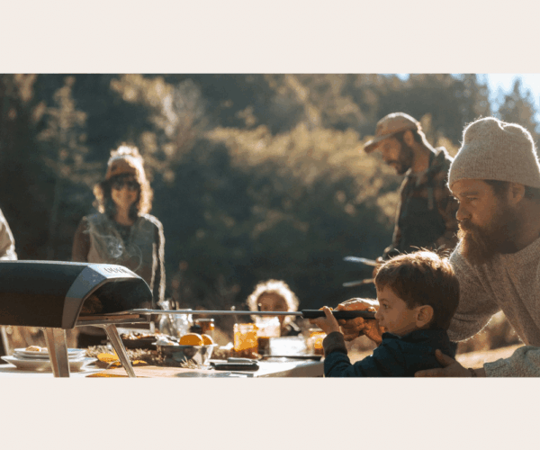 Koda 12 Gass pizza oven camping moments