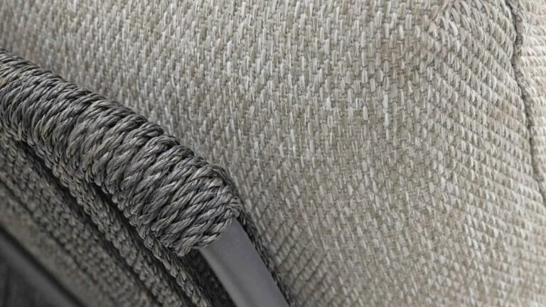 4 Seasons Outdoor Balade Closeup and Details