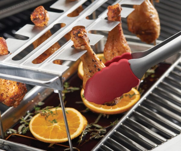 Broil King Wing Rack with Broil King Tongs