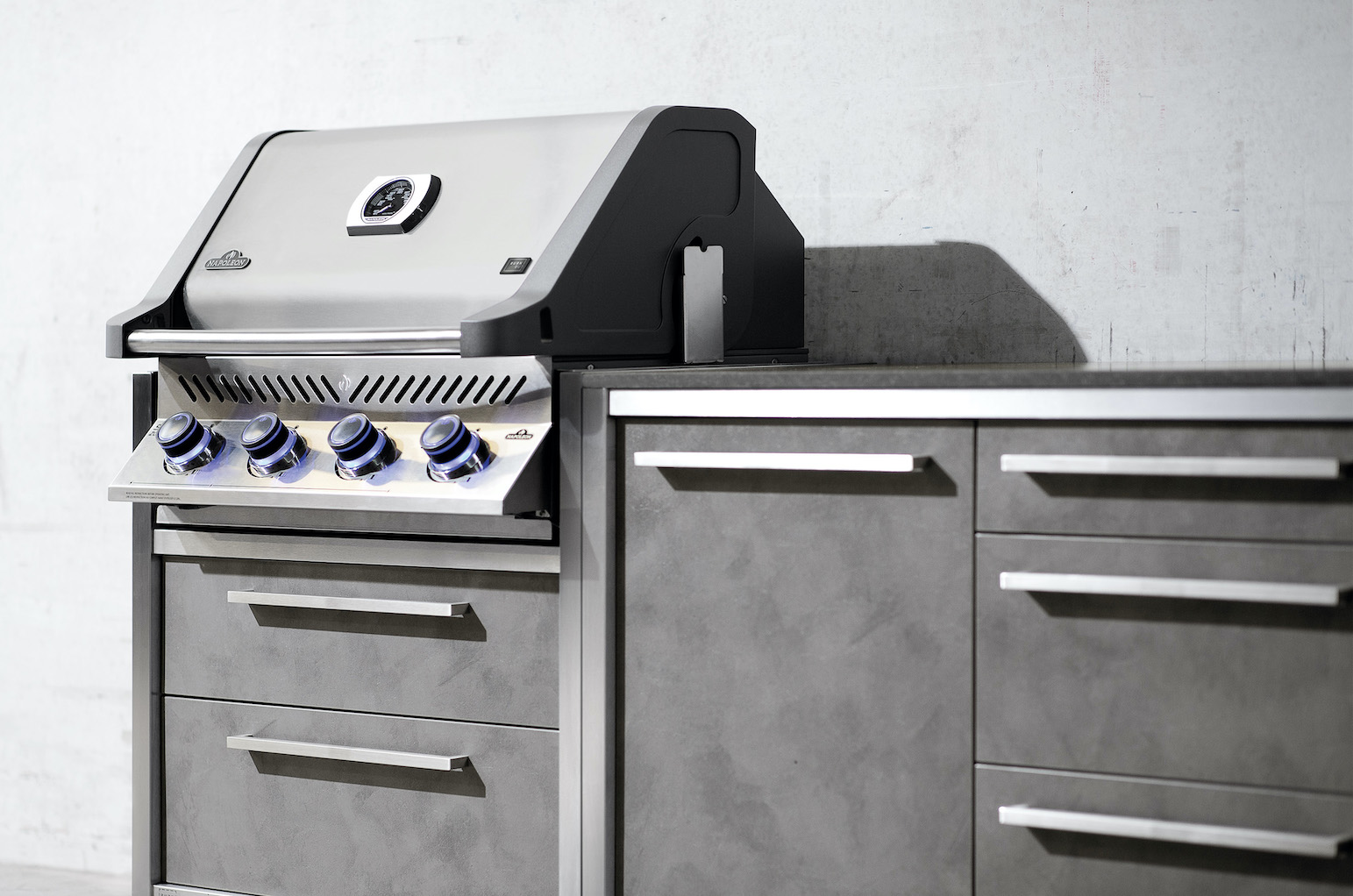 Burnout Outdoor Kitchen with Napoleon BBQ - BBQ Kitchens For Sale Dublin