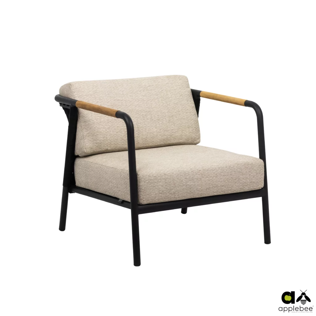 Elle Lounge Chair: Modern comfort meets style.