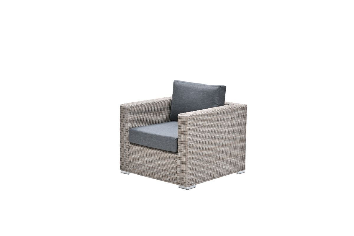 Indulge in luxury with the Tennessee Lounge Chair from The Outdoor Scene - The Outdoor Garden Furniture Specialists