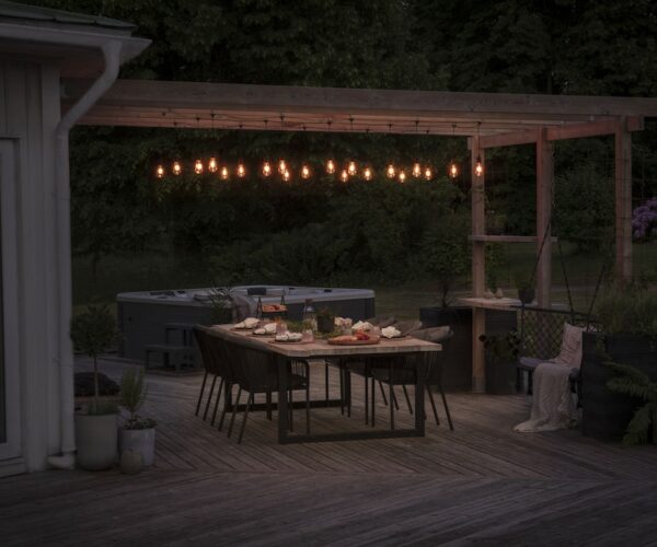 Outdoor Decorative Bulbs With Amber Lights