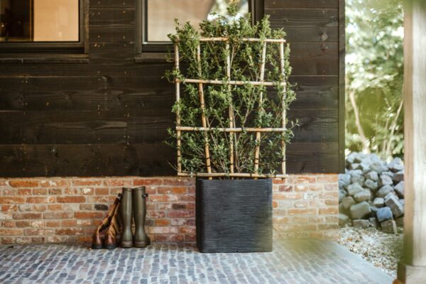 Capi Square Rib Black Planter – Medium