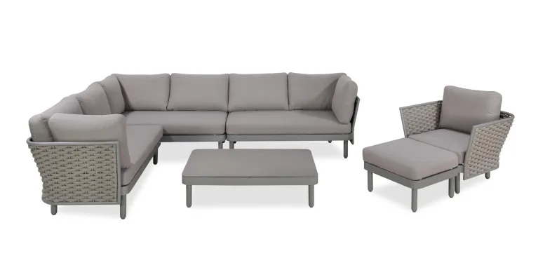 Leon Set with the Mindo Leon Coffee Table in the center of the Set