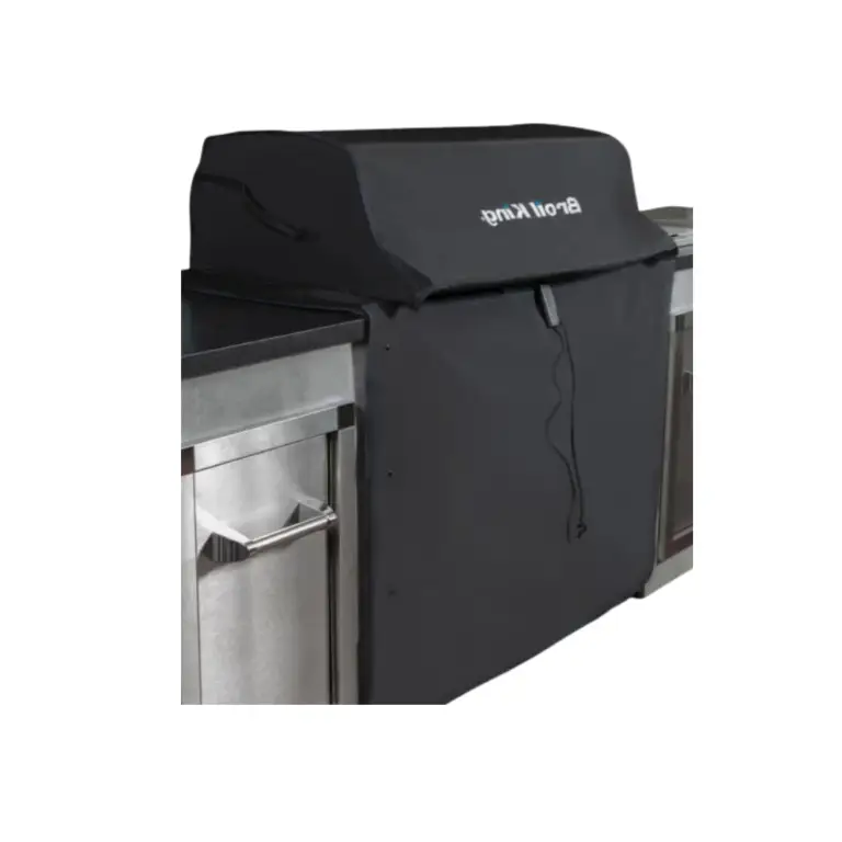 The Broil King Premium Grill Cover for Imperial/Regal 500 Series