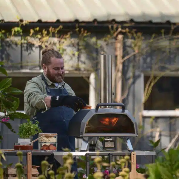 Ooni Karu 2 Pro Outdoor Pizza Oven Essentials Bundle