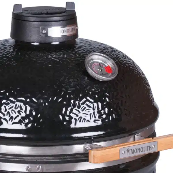 Classic Pro Series 2.0 Black Standalone Charcoal BBQ