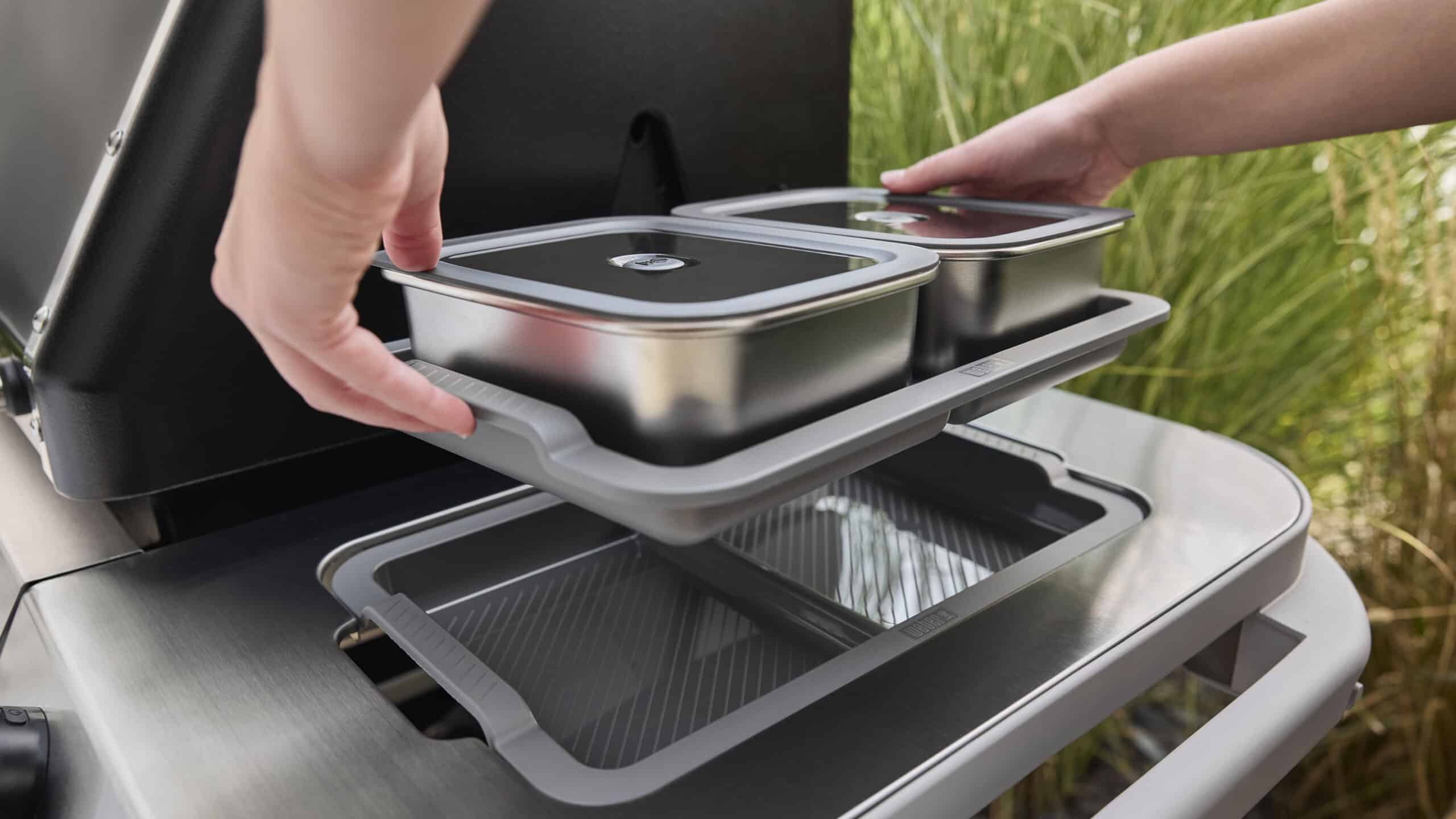 Weber Genesis E 325W Gas Grill