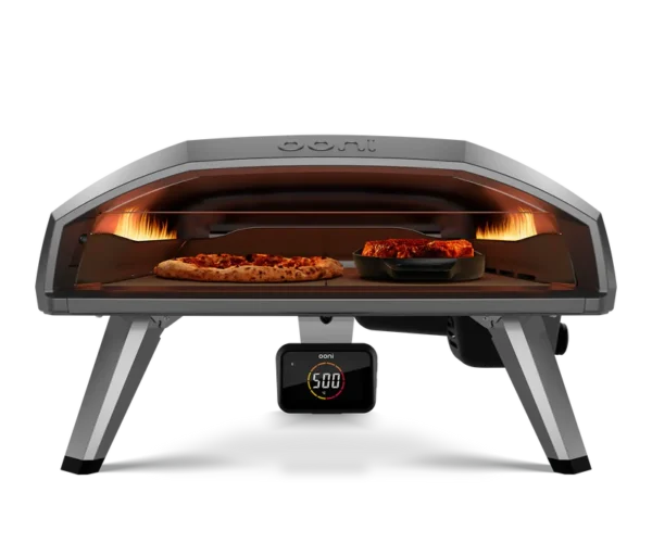Ooni Pizza oven Koda 2 Pro 2nd gen with pizza and live flame