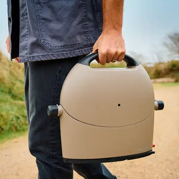 NomadiQ Grey Gas BBQ model 3.0