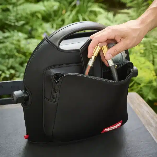 NomadiQ protection pouch with extra storage compartment