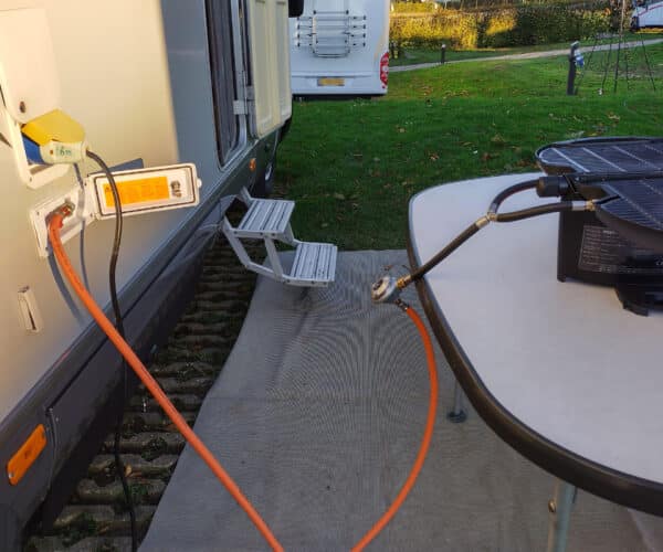 NomadiQ Extended gas hose motorhome connection