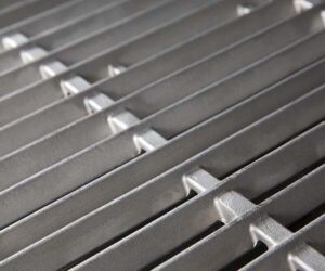 Broilking Royal 390 shadow gas bbq cast iron grids