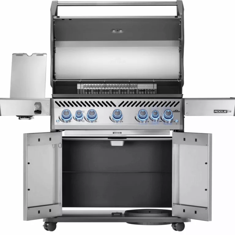 Napoleon Rogue pro-s 625 Gas bbq for sale