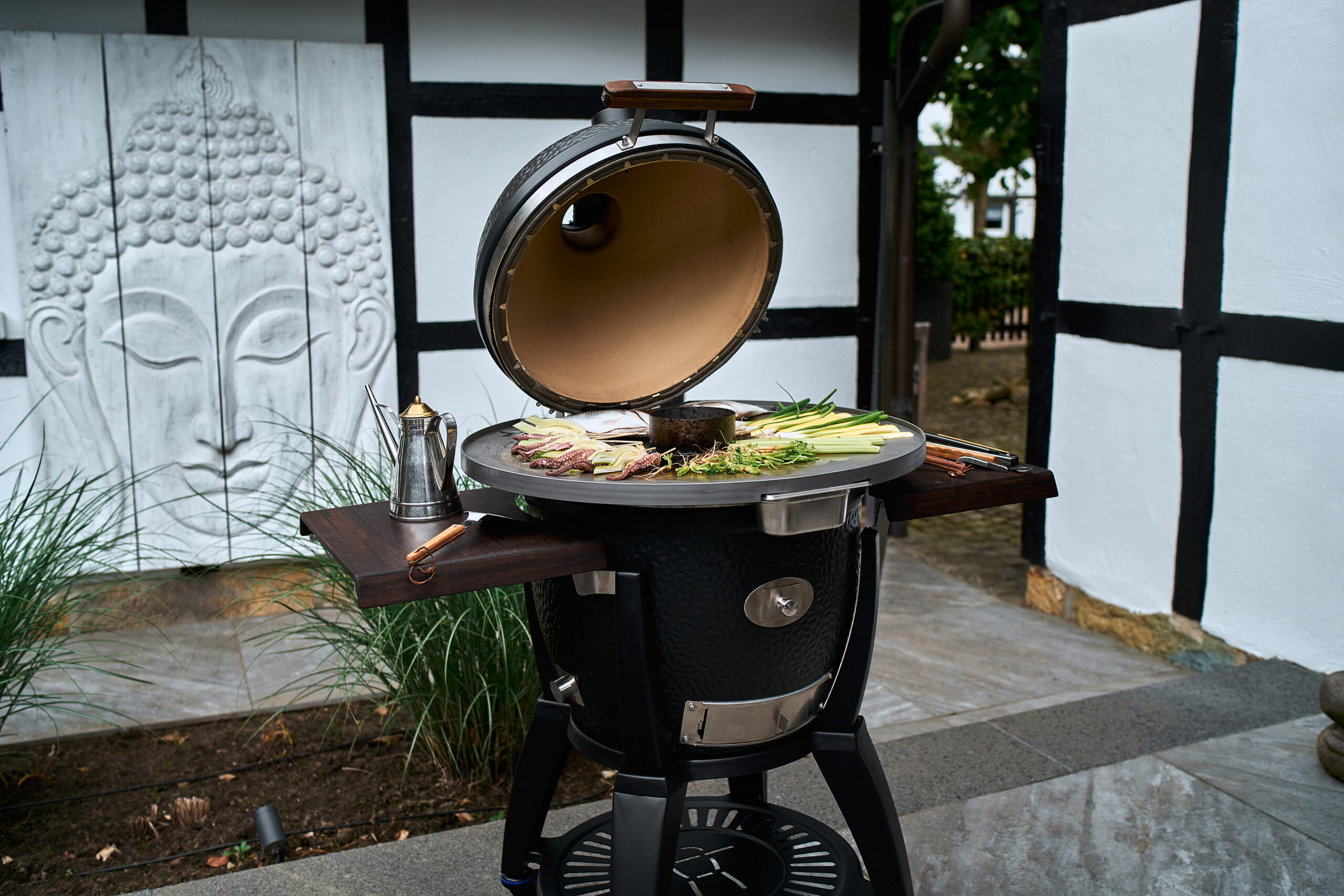 Monolith Avantgarde Premium Designer Kamado Grill - Luxury Ceramic BBQ Ireland