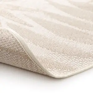 Naturalis Carpet crafted from 100% polypropylene