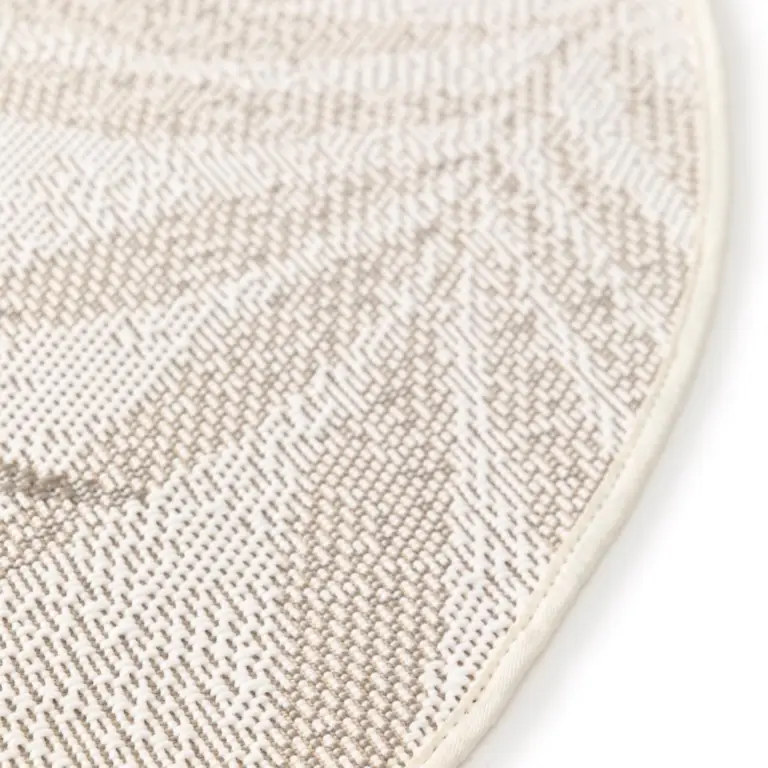 Naturalis Carpet crafted from 100% polypropylene