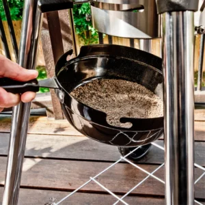 Broil King Kettle as tray for ease of aftercooking