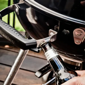 Broil King Kettle 57cm integrated bottle opener