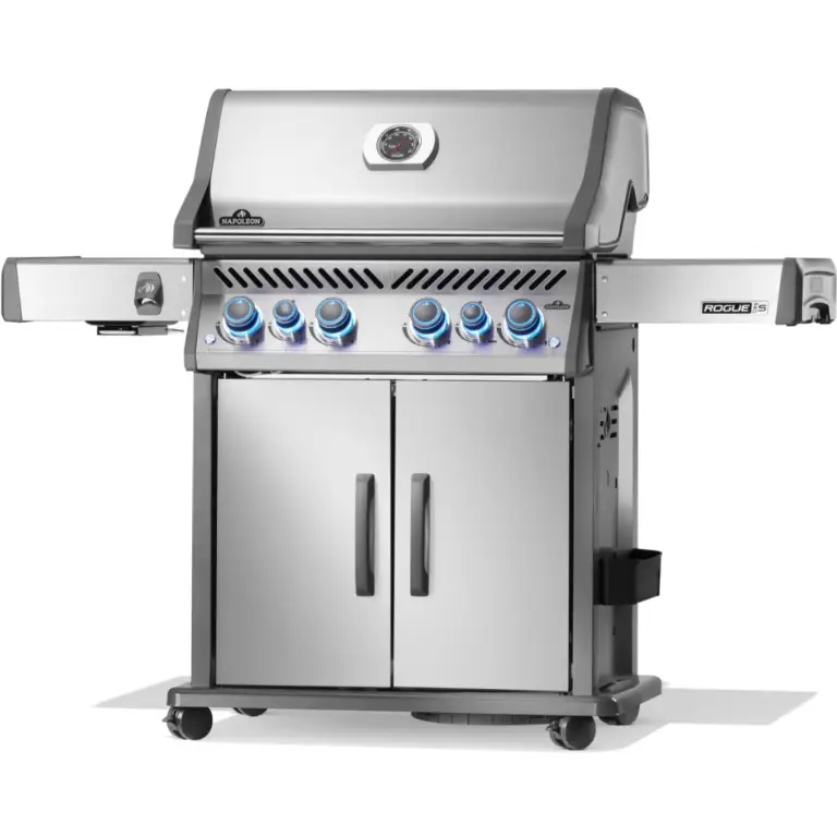 Front view of the Napoleon Rogue PRO-S-525 RSIB BBQ with lid closed
