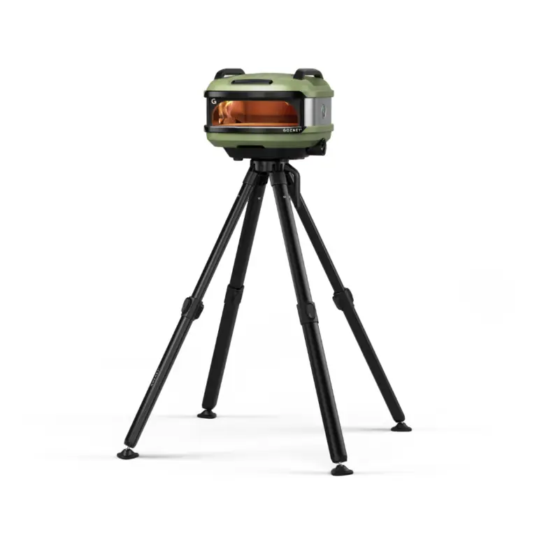 Tread Venture Stand supporting a Tread pizza oven