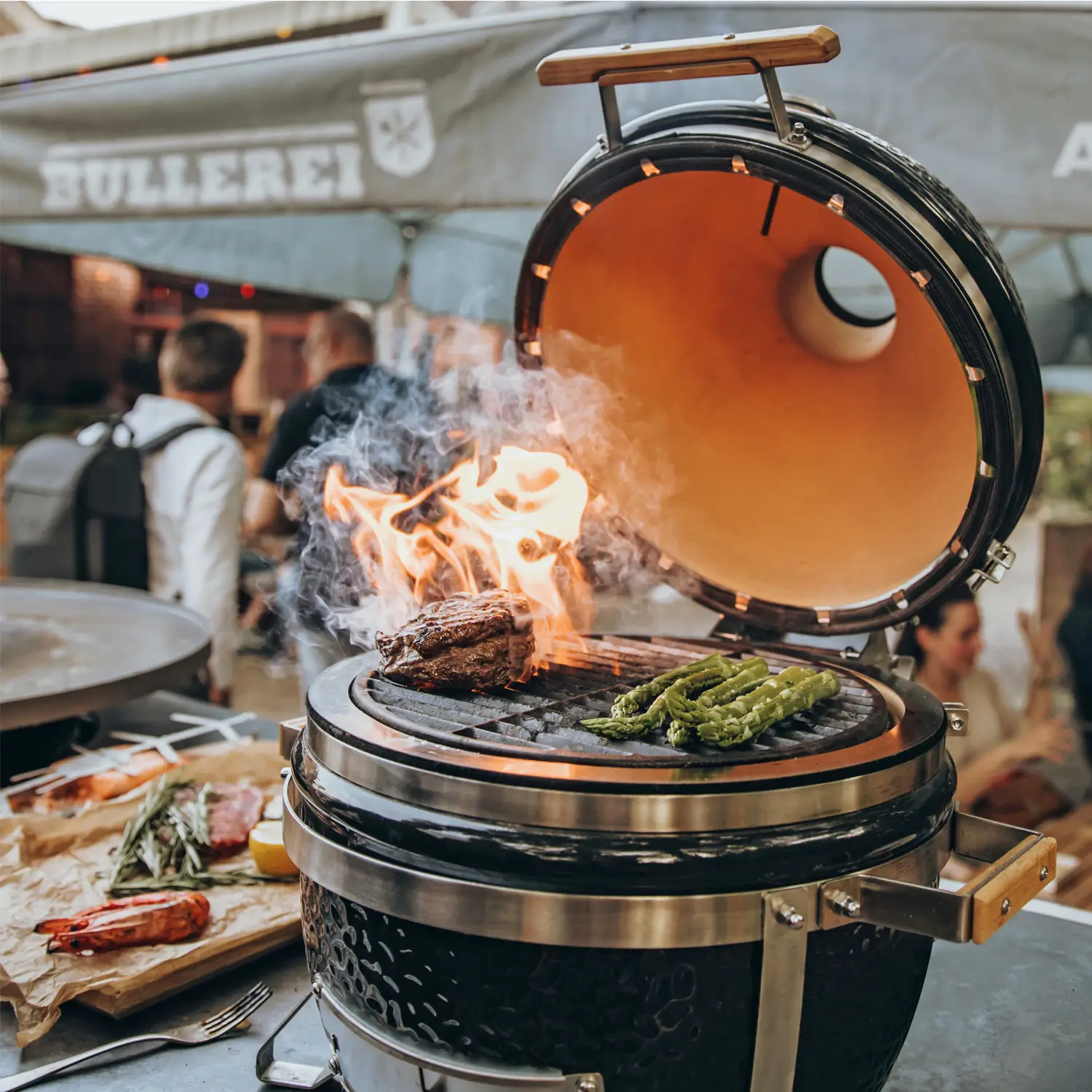 Cooking on the Monolith Charcoal bbq