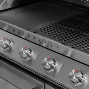 Beefeater 7000 Series Classic - 5 Burner BBQ knobs