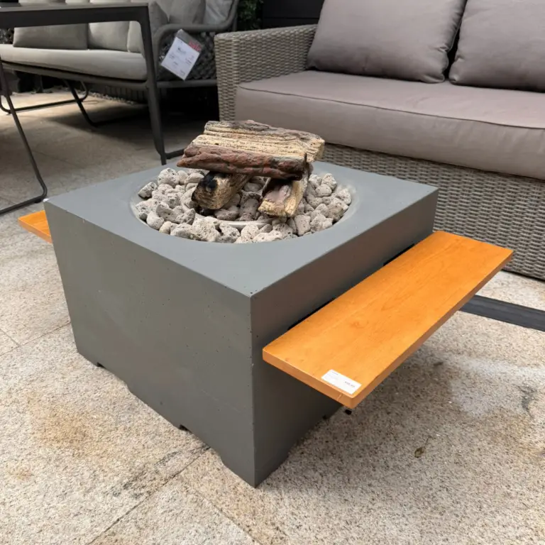 Cocoon side table