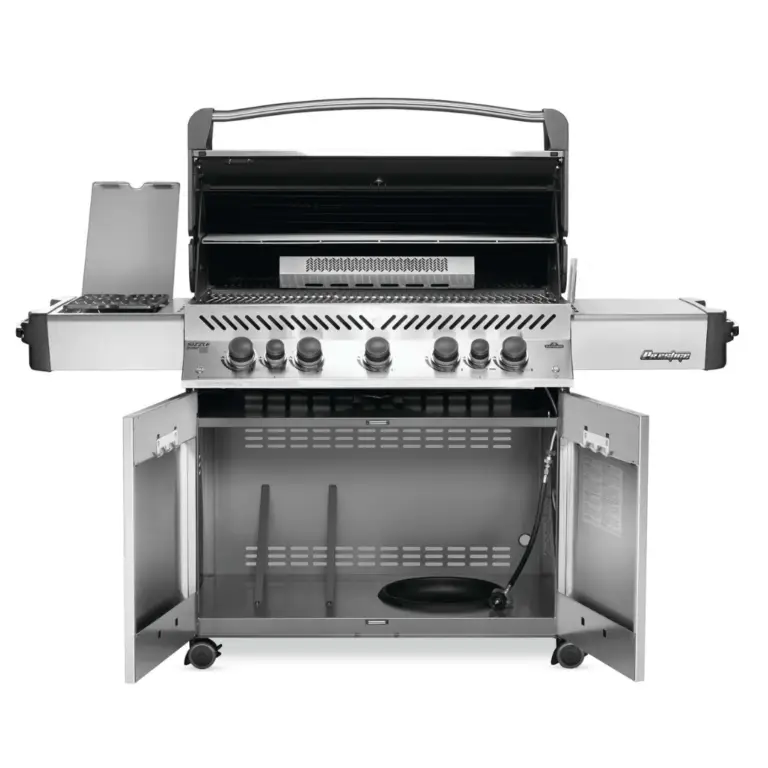 Napoleon Prestige PRO665 Natural Gas BBQ lid open