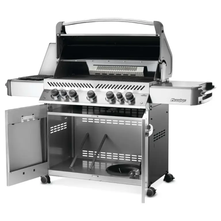 Napoleon Prestige PRO665 Natural Gas BBQ lid open